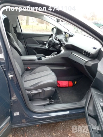 Продавам Peugeot 3008 Plug-in Hybrid , снимка 9 - Автомобили и джипове - 53514692
