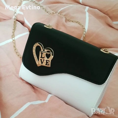 Дамска чанта Love, черно-бяла
