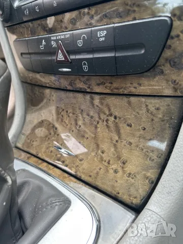 Пепелник мерцедес е класа w211 e class интериор зелен махагон е класа, снимка 2 - Части - 50433509