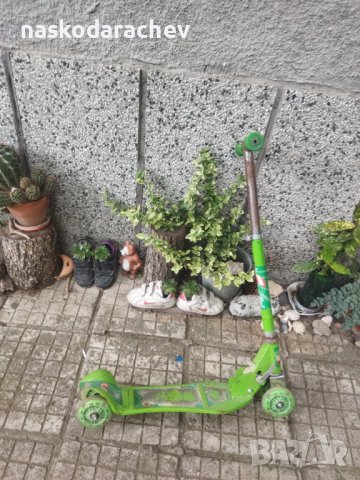 Тротинетка с 4 колела светещи, сгъваема , снимка 6 - Други спортове - 42688307