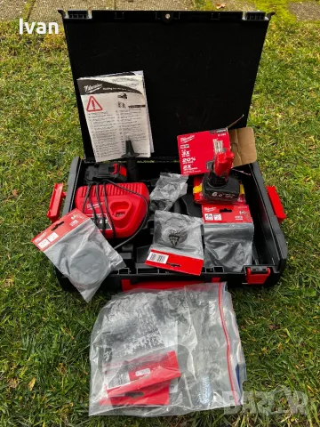 Батерия/Аксесоари Milwaukee , снимка 9 - Други машини и части - 48429302