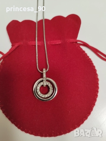 Колие Swarovski , снимка 3 - Колиета, медальони, синджири - 52965925