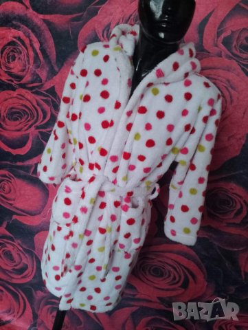 Пухкав халат за момиче 9-10г с ушички до 140 см , снимка 3 - Хавлии и халати - 38986533