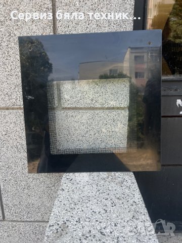 Продавам 2 бр. перфектни предно и задно  стъкла за вратата на електрическа готварска печка -NEO 