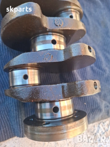 Колянов вал за Volkswagen Golf II 1.3 бензин, снимка 2 - Части - 53799767