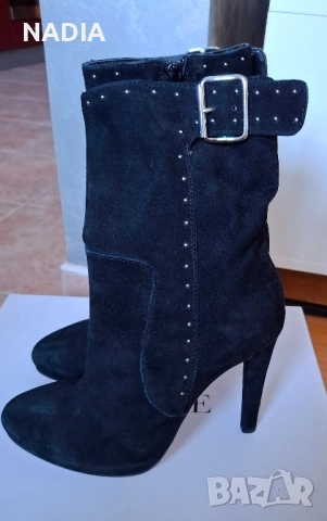 Черни боти на ток