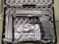 Пистолет Hekler und Koch 45 , снимка 3