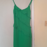 Зелена рокля Nafnaf - XS(34) размер , снимка 1 - Рокли - 44727470