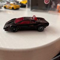 Hotwheels-Lamborghini, снимка 1 - Колекции - 42130864