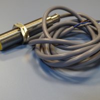 Индуктивен сензор TURCK B15-M18T-VP4X proximity switch, снимка 1 - Резервни части за машини - 40620294