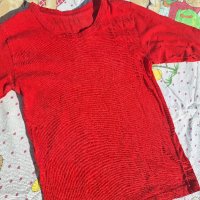 Детска червена блуза р.122, снимка 1 - Детски Блузи и туники - 42576732