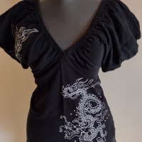Блуза с буфан ръкав и дракон, снимка 2 - Корсети, бюстиета, топове - 18561753