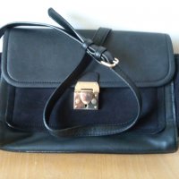 Маркова дамска чанта, снимка 1 - Чанти - 40219913