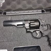 smith and wesson trr8, снимка 1 - Бойно оръжие - 39618969