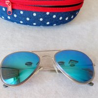 Слънчеви очила с калъф, снимка 1 - Слънчеви и диоптрични очила - 40001596