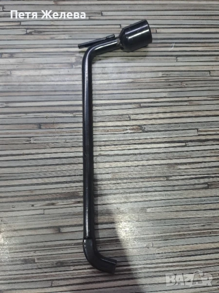 Ключ за джанти за Пежо 307, снимка 1