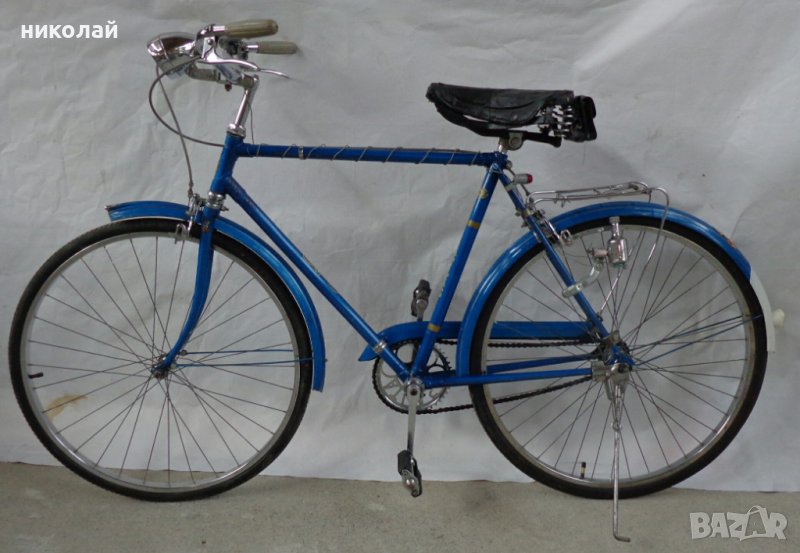 Ретро велосипед марка Atlas Model Sport 26" Made in India.  Произведен 1972 година, снимка 1