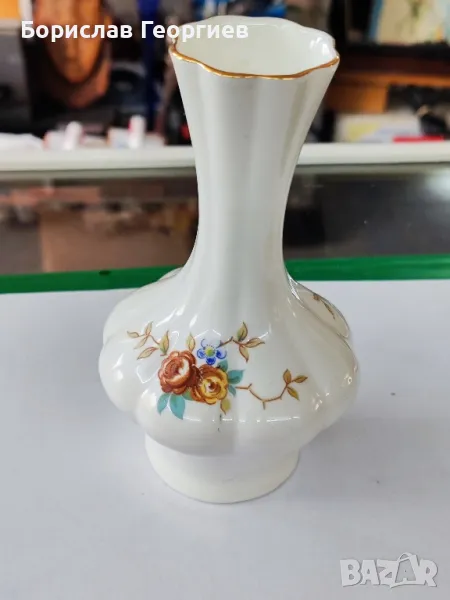 Ваза вазичка костен порцелан, снимка 1