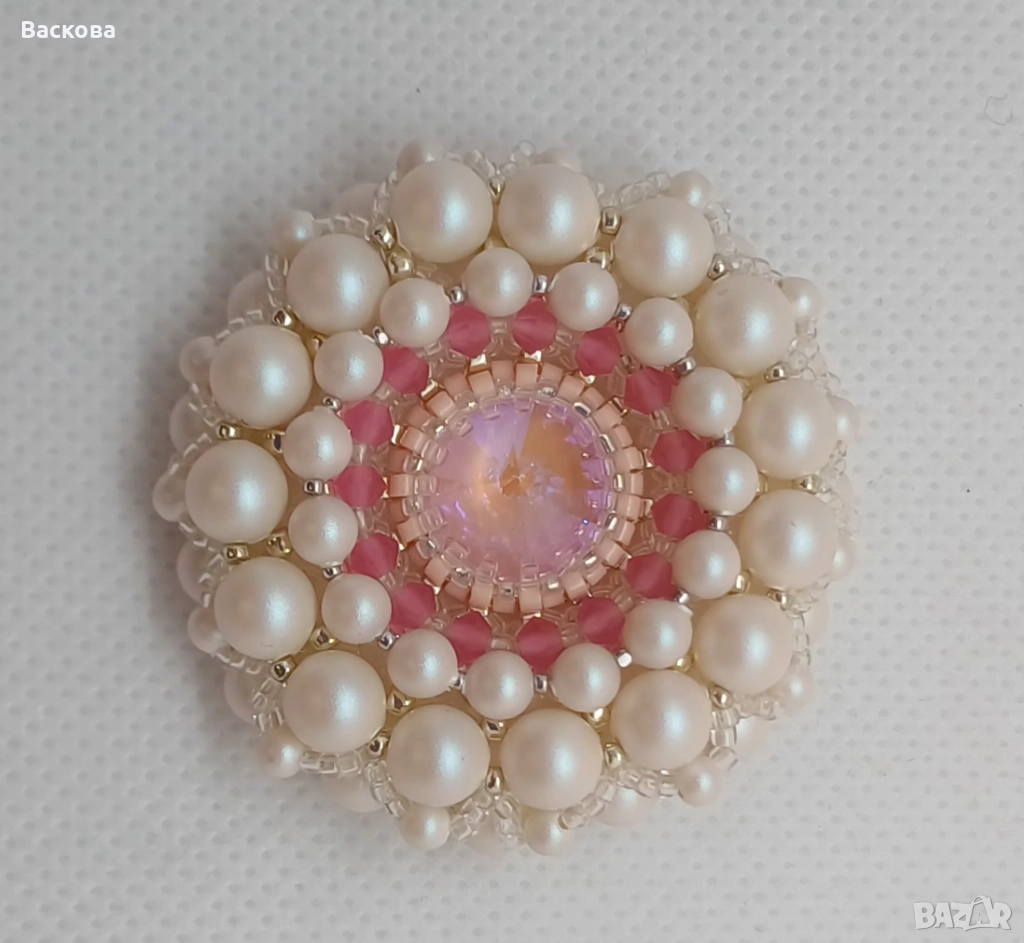 Ръчно изработена брошка Маршмелоу , снимка 1