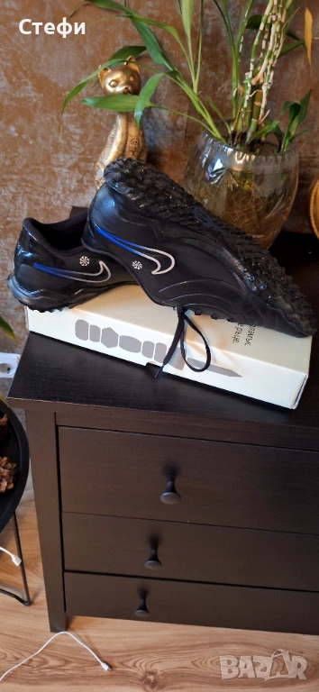 Футболни обувки "Стоножки" , снимка 1