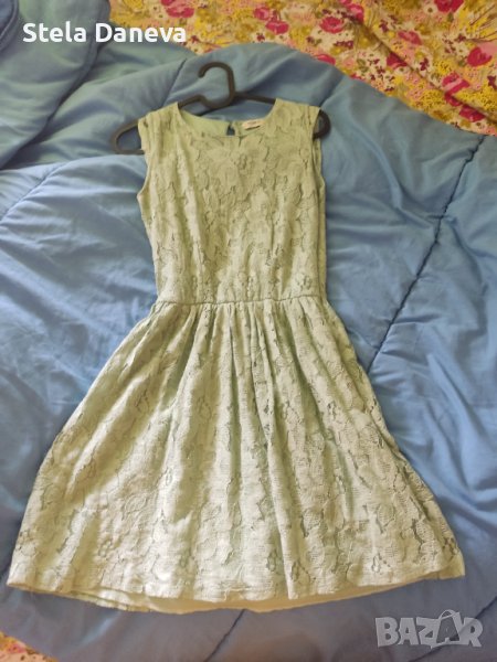 Удобна къса бледозелена рокля pull&bear, снимка 1