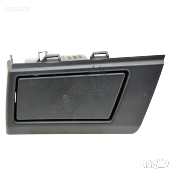 Поставка за чаша BMW X3 (E83) 2003-2010 ID:102411, снимка 1