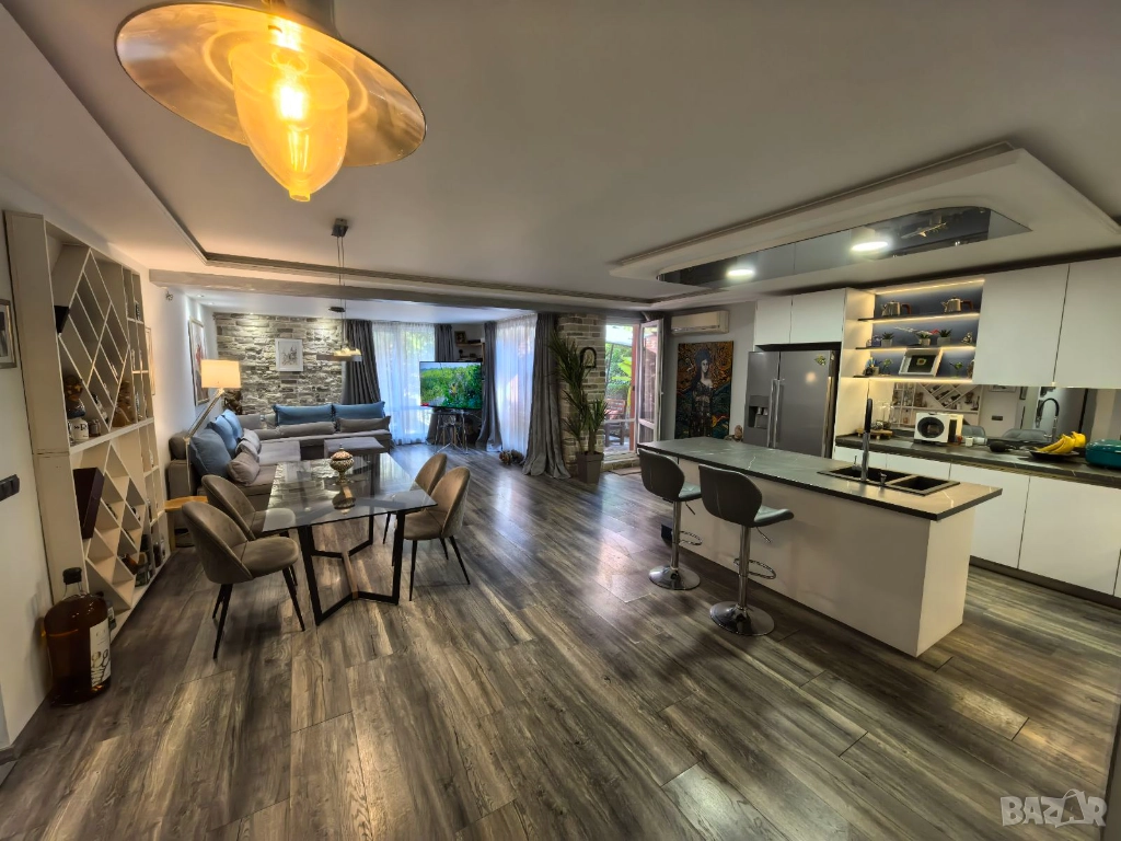 Отлично местоположение, луксозно изпълнен, напълно обзаведен и оборудван, удобно паркомясто, снимка 1