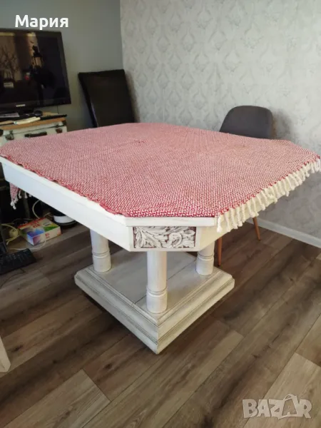 Маса орехов масив, снимка 1