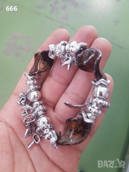 Гривни, снимка 1