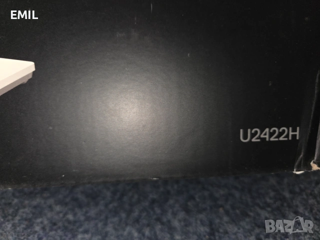 Продавам монитор DELL - 24", снимка 2 - Монитори - 53669011