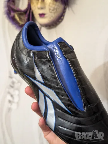 бутонки Reebok номер 43-44 с метални бутони , колекционерски 