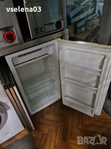 Midea малък хладилник без фризер, използван, снимка 2 - Хладилници - 51978687