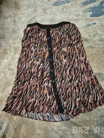 красива пола Dika