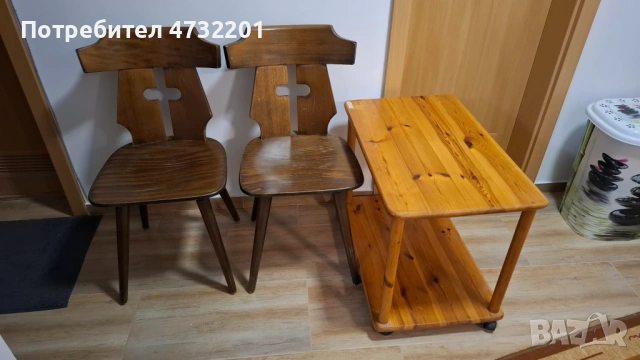 Продавам помощна дървена масичка , снимка 3 - Маси - 53405279