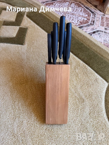 ЧИСТО НОВ комплект кухненски ножове с дървена поставка , снимка 6 - Прибори за хранене, готвене и сервиране - 53672931