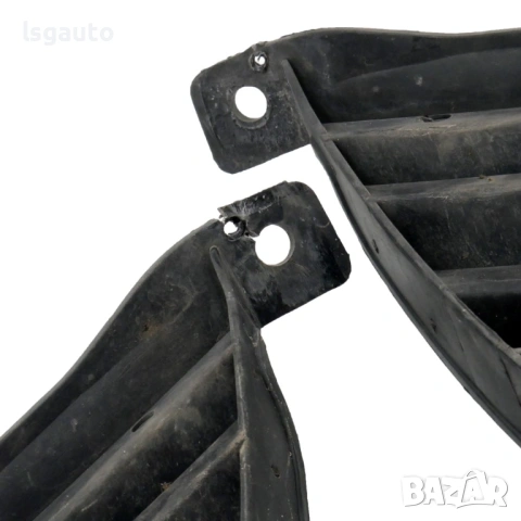 Решетка Nissan Almera Tino (V10) 2000-2006 ID: 157905, снимка 8 - Части - 53537658