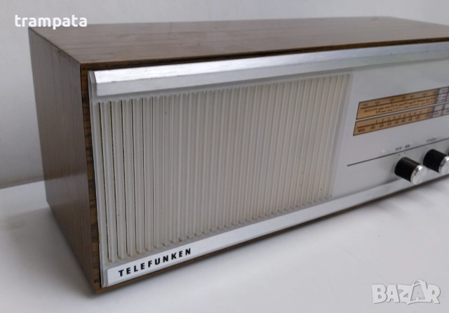 НАЙ ДОБРАТА ОФЕРТА Vintage Ретро компактно радио Telefunken sapriccino 101 , снимка 4 - Радиокасетофони, транзистори - 52769404