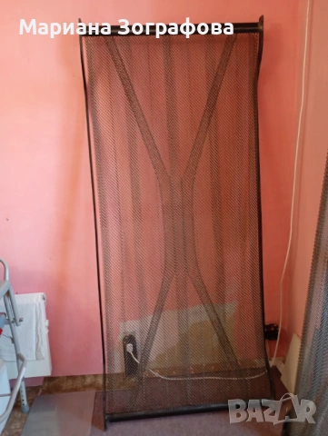 Масивна спалня, Китеник, Родоп. одеяло, Трапезна маса и столове, Сервиз за кафе, Телевизор SAMSUNG, снимка 5 - Други стоки за дома - 47595842