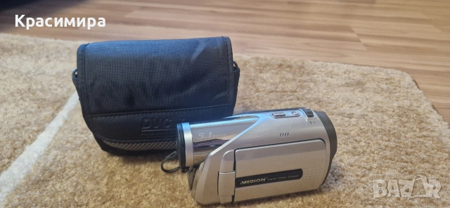 Видеокамери JVC и Medion, снимка 4 - Друга електроника - 53831766