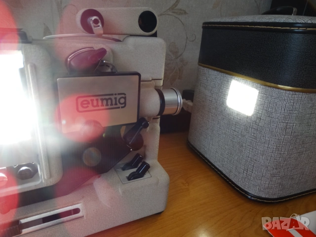 EUMIG P8 automatic novo ..., снимка 14 - Плейъри, домашно кино, прожектори - 53858647