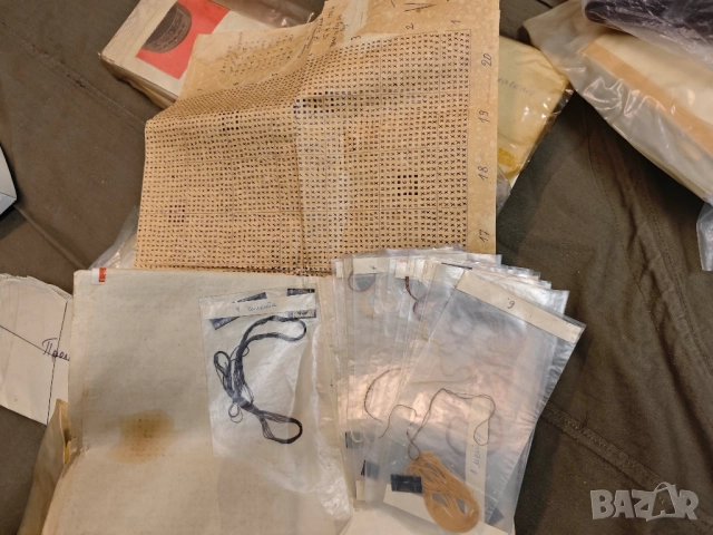 Продавам материали за гоблени , стари комплекти, снимка 9 - Други - 51781622