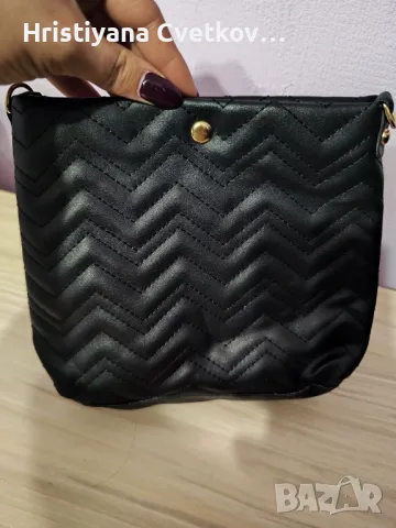 Малка дамска чанта , снимка 2 - Чанти - 48201499