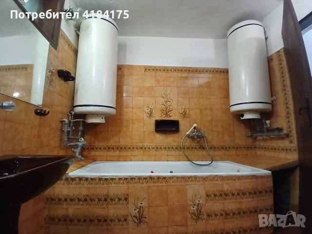 продавам къща в гр Кубрат , снимка 2 - Къщи - 53415427