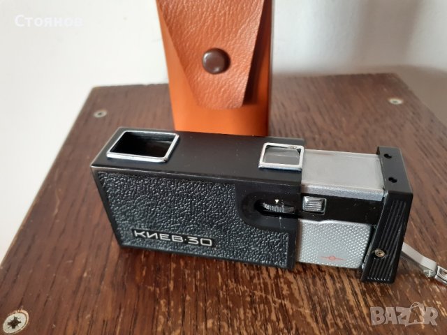Фотоапарати Киев 30,Киев 303 СССР, снимка 4 - Фотоапарати - 44224751