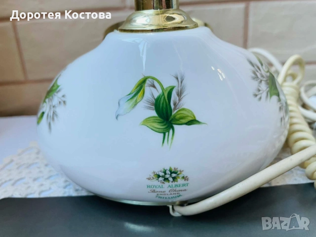 ROYAL ALBERT красив телефон от костен порцелан от Англия, снимка 7 - Антикварни и старинни предмети - 53806876