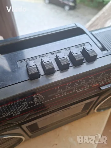 SHARP GF-3939 S(D) - ретро стерео радиокасетофон, снимка 2 - Радиокасетофони, транзистори - 55725354