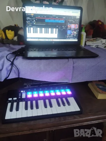 MIDI клавиатура M-VAVE SMK-25 II + софтуерен контролер (Перфектно състояние)