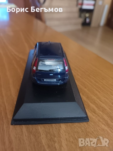 количка Форд/Ford Fusion Minichamps 1:43 нова, снимка 2 - Колекции - 52506262