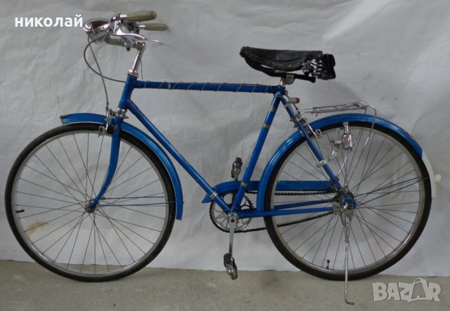 Ретро велосипед марка Atlas Model Sport 26" Made in India.  Произведен 1972 година, снимка 1