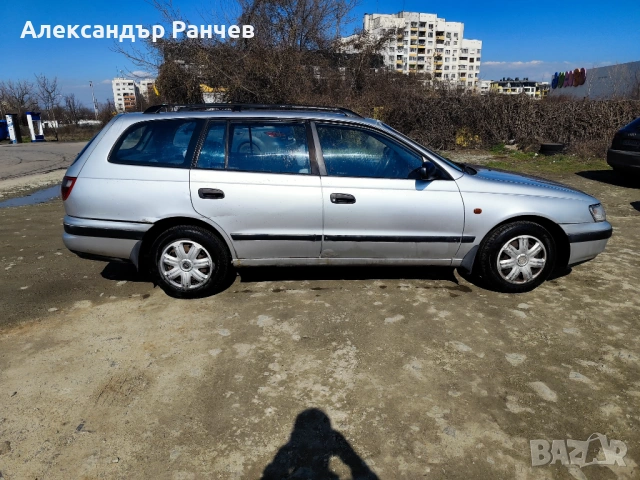 Toyota Carina 2.0TD, снимка 4 - Автомобили и джипове - 53747195